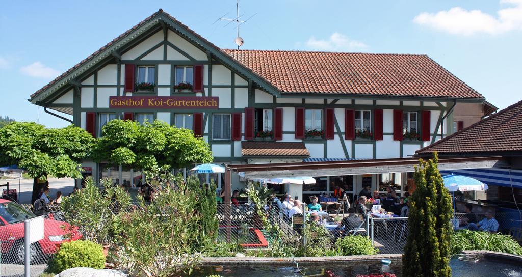 Restaurant Koi-gartenteich Hotel 2*